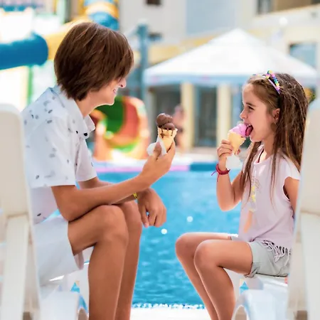 Prestige Grand & Aquapark Golden Sands