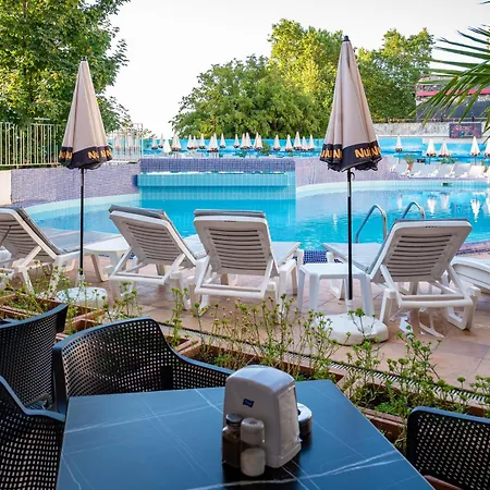 Prestige Grand & Aquapark Хотел