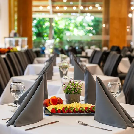 Prestige Grand & Aquapark Hotel Golden Sands