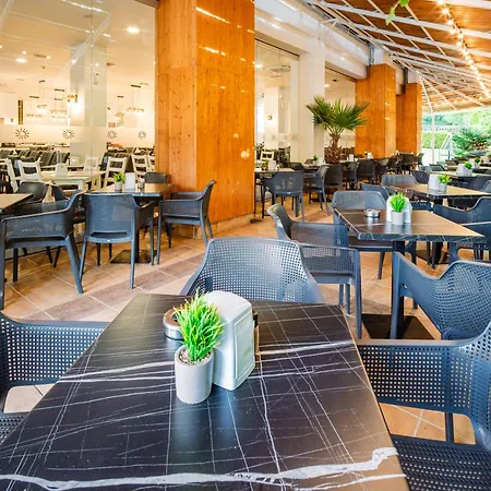 Prestige Grand & Aquapark Hotel Golden Sands