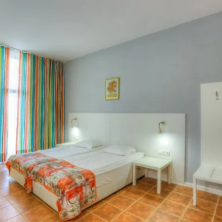 Erma 2* Golden Sands